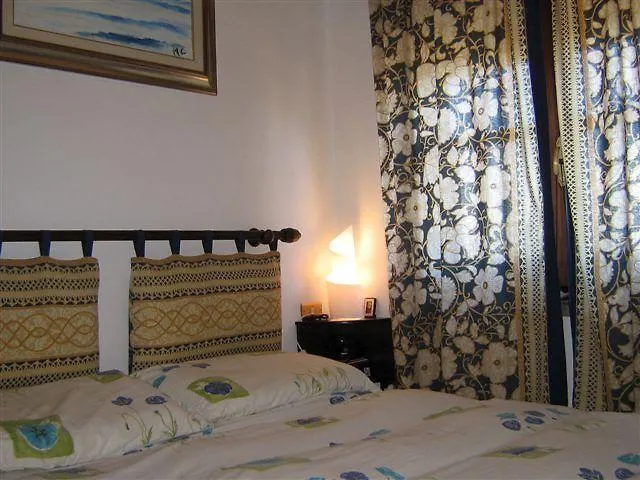 Casa Sa Carrubedda Tatil Evi *